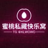 🍑蜜桃私房社|反差学生情侣泄密