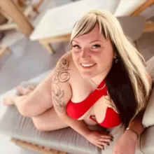 CurvyAngelina