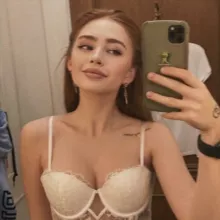 MY SEXY FRIEND👀