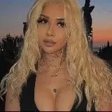 Ally Lotti 🍒
